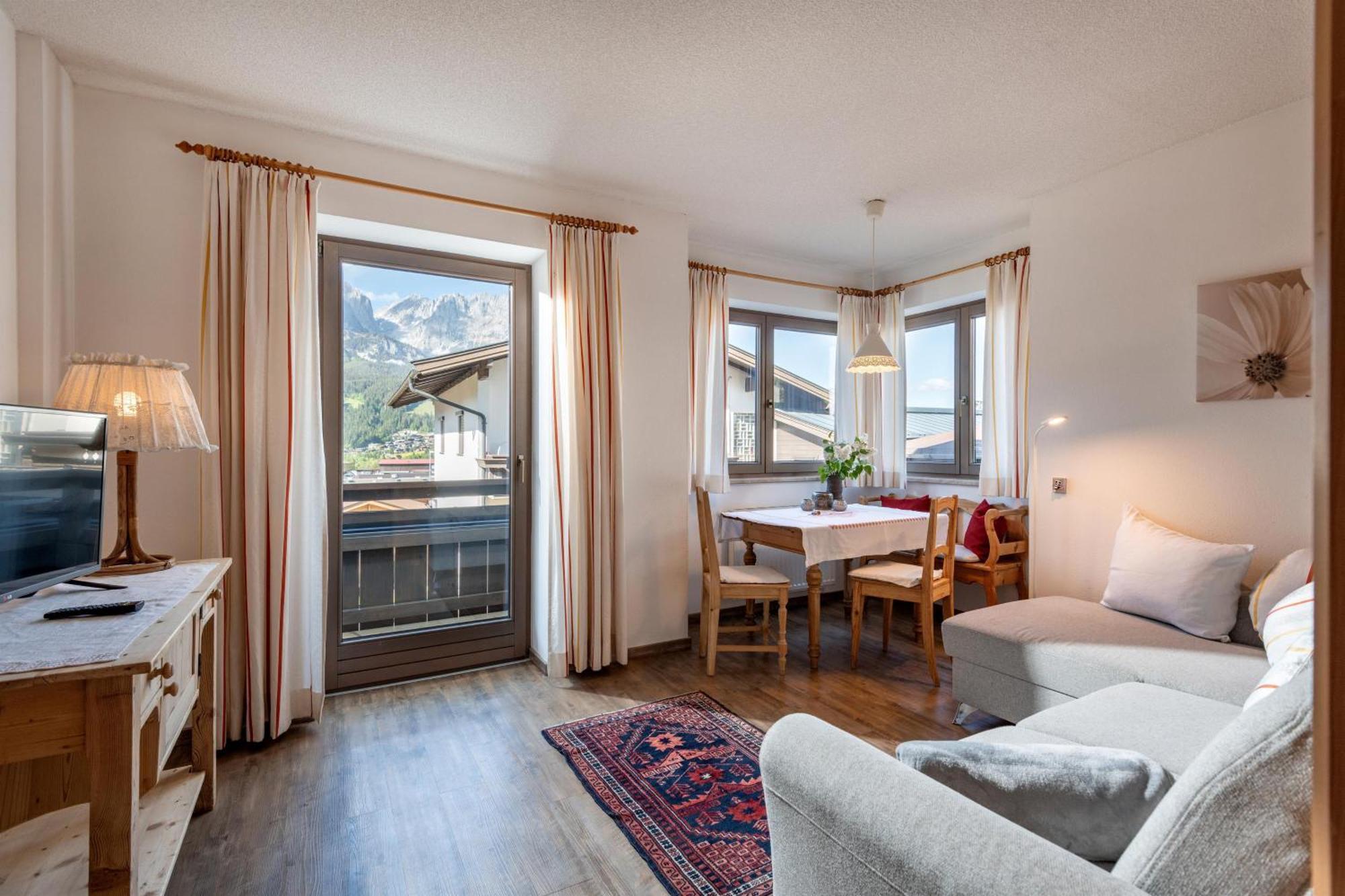 Haus Alpin Apartment Ellmau Exterior photo